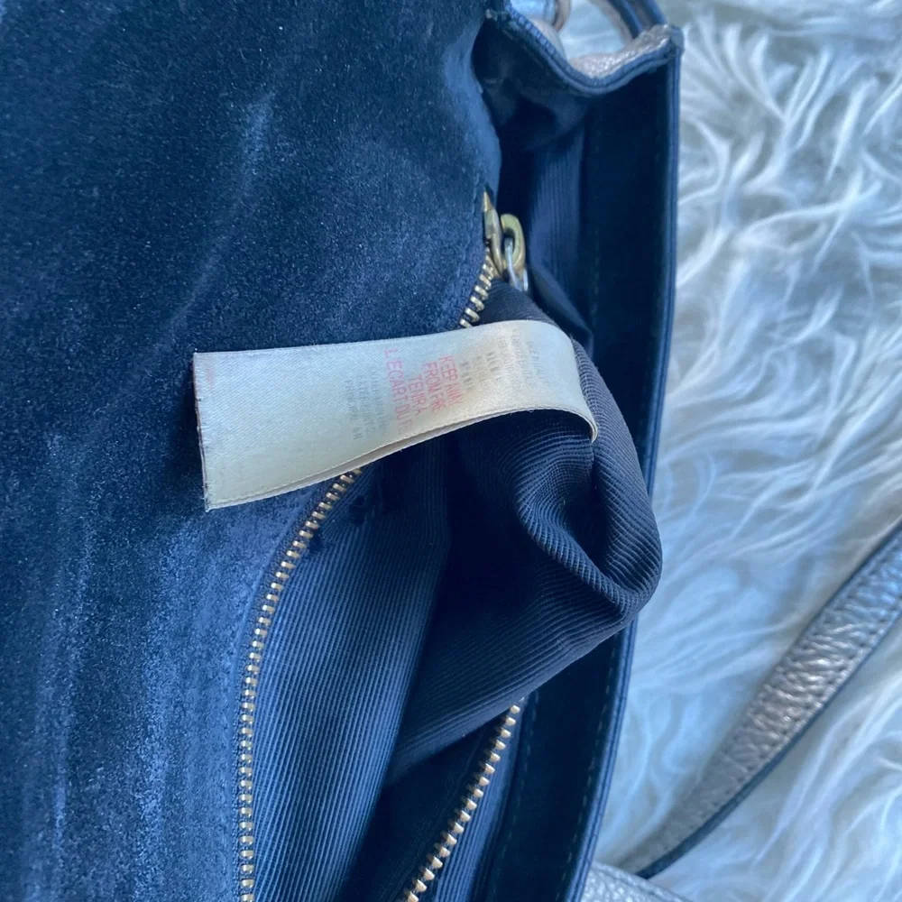 HP🌺 Burberry crossbody bag 🌺 - Picture 12 of 14